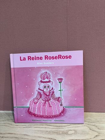 Livre la reine rose rose