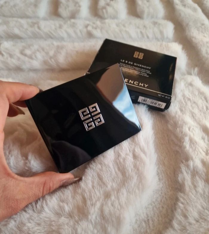 Le 9 de Givenchy palette à fards multi-finis naute pigmentation, très longue tenue - photo numéro 12