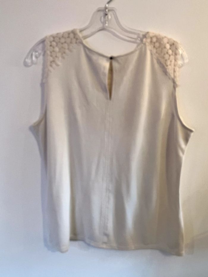 top broderie - photo numéro 2