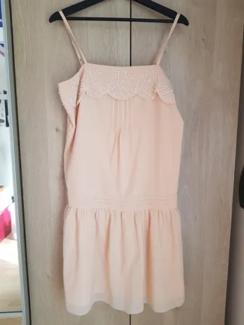 Robe à petite bretelle