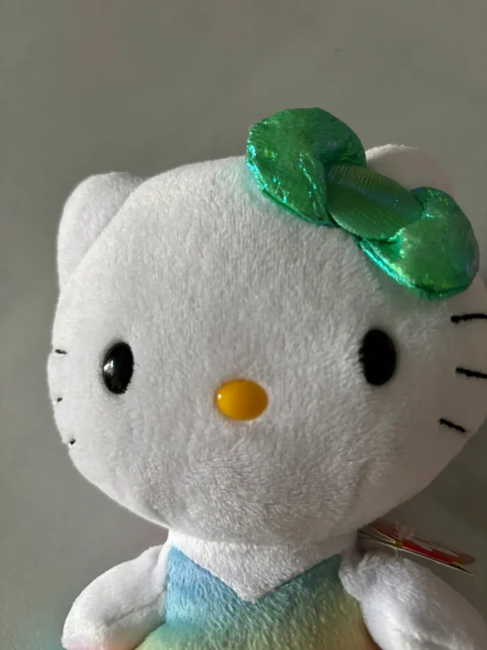 Peluche Hello Kitty - photo numéro 2