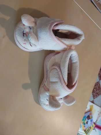 Chaussons t.19