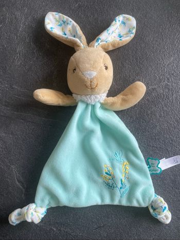 Doudou lapin plat kaloo Justin les fripons