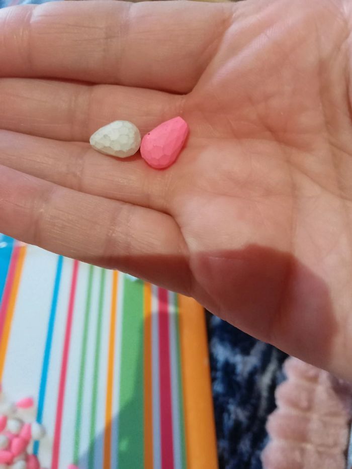 Petites perles gouttes rose et blanche - photo numéro 4