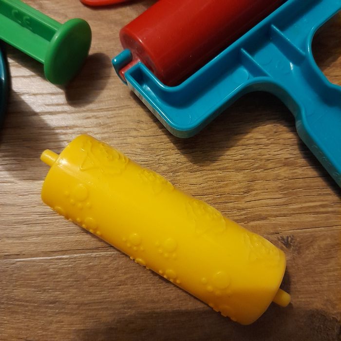 Lot d'accessoires pour pâte à modeler - photo numéro 8