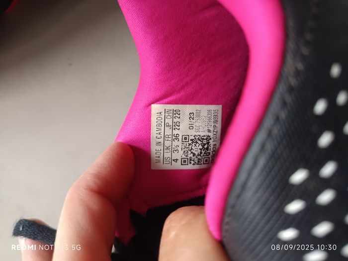 Crampons foot Adidas Predator - photo numéro 5