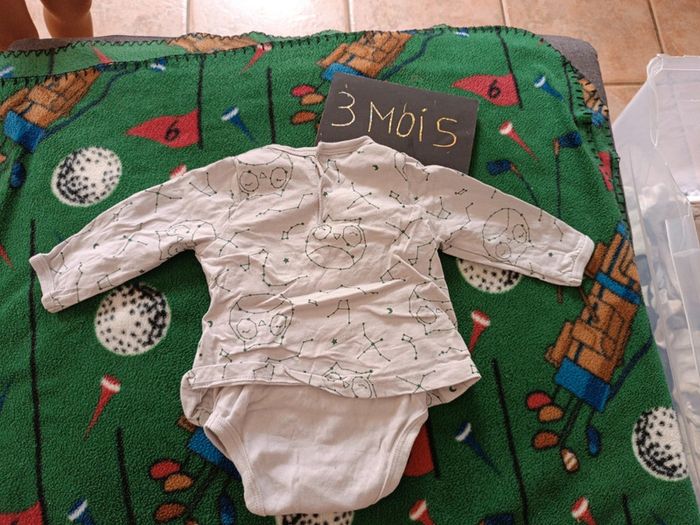 Body garçon 3 MOIS - photo numéro 2