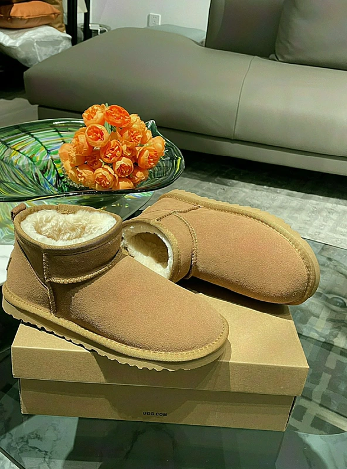 Bottes UGG Mini Marron 40 - photo numéro 4