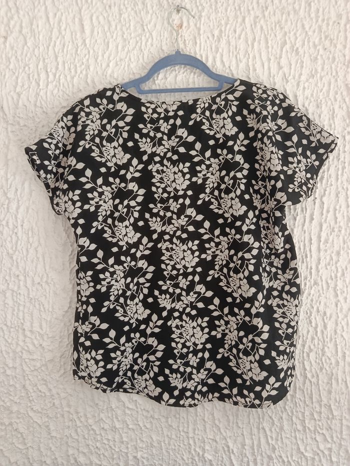 Tee-shirt a fleur - photo numéro 6