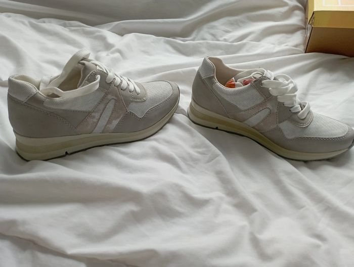 Basket à lacets grise et blanche FPC taille 36 neuve 25€ - photo numéro 3