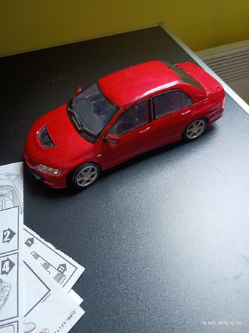 Voiture Mitsubishi robot