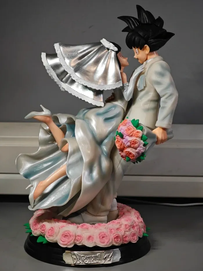 Figurine Dragon Ball : Goku & Chichi Just Married 30cm neuve sans boîte