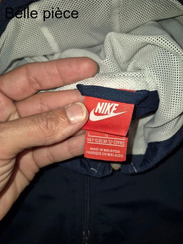 Veste survêtement nike enfants 12 /13 ans - photo numéro 4