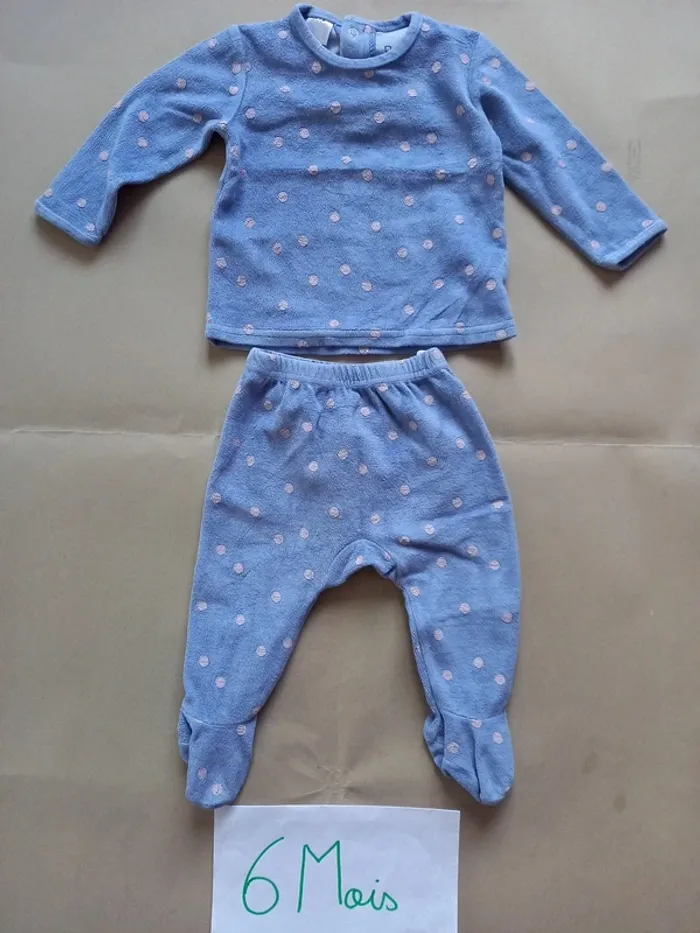 Pyjamas 2pcs 6 mois (Achat=offert🎁)