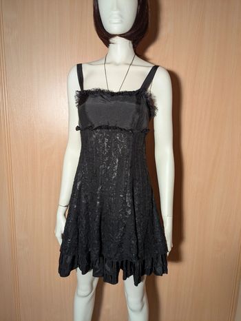 Robe noire  a bretelles fête. Xanaka L