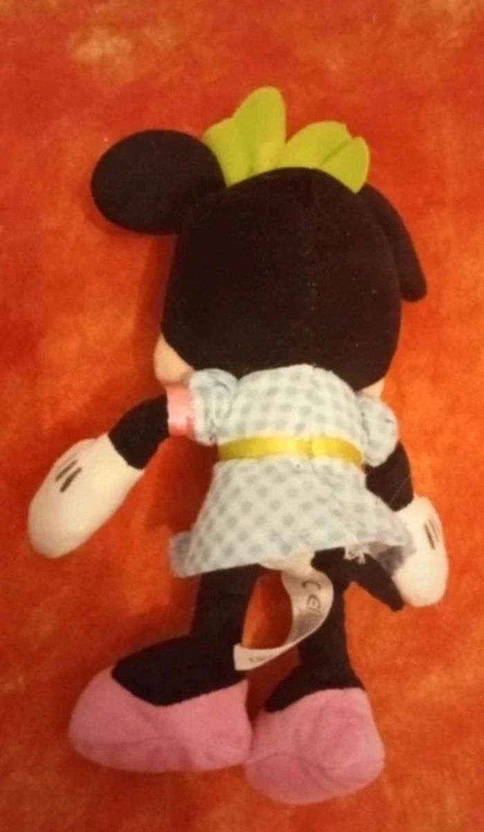 Peluche Minnie robe bleu à carreaux - photo numéro 4