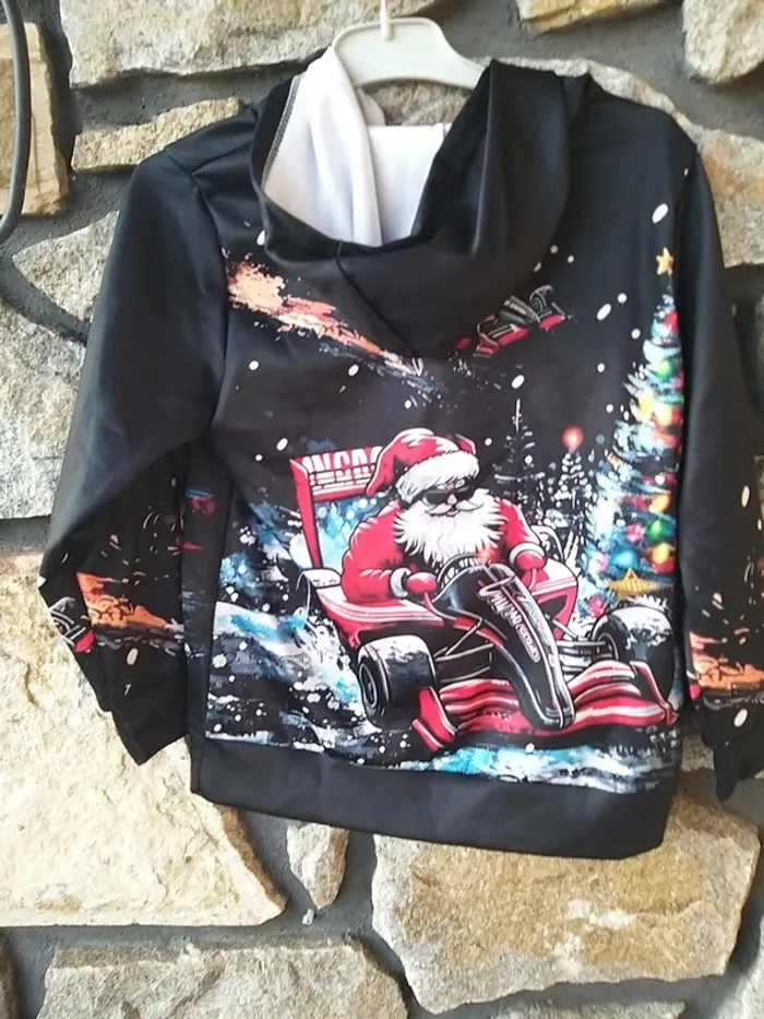 Pull noir père Noël - photo numéro 2