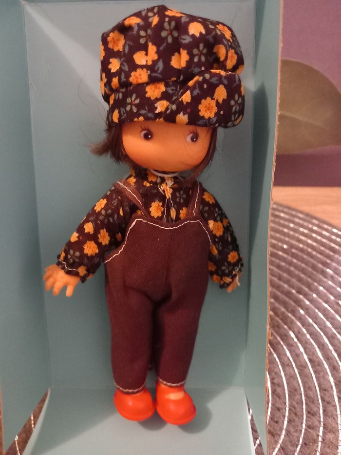 Poupée vintage Aurelia dans sa boîte d'origine 16cm - photo numéro 2