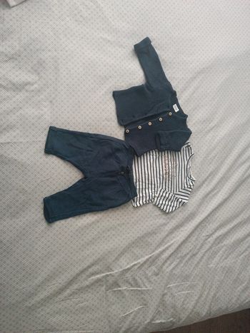 Ensemble TAO fille