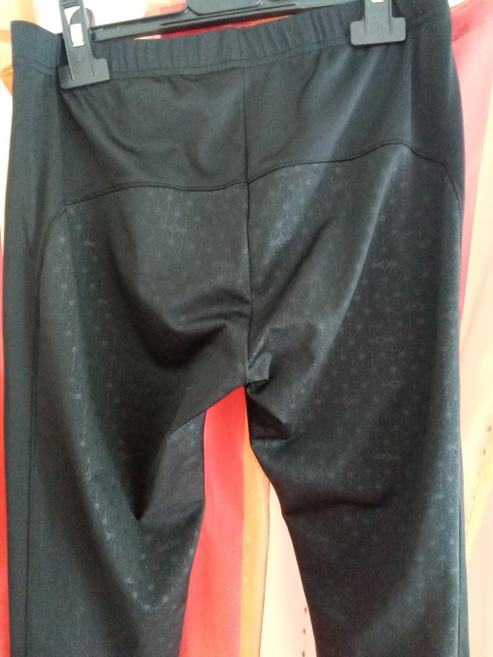 Pantalon jogging noir imprimé Decathlon taille 36 - photo numéro 2