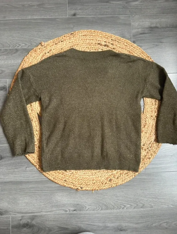 Pull col V Kiabi taille XS - photo numéro 2