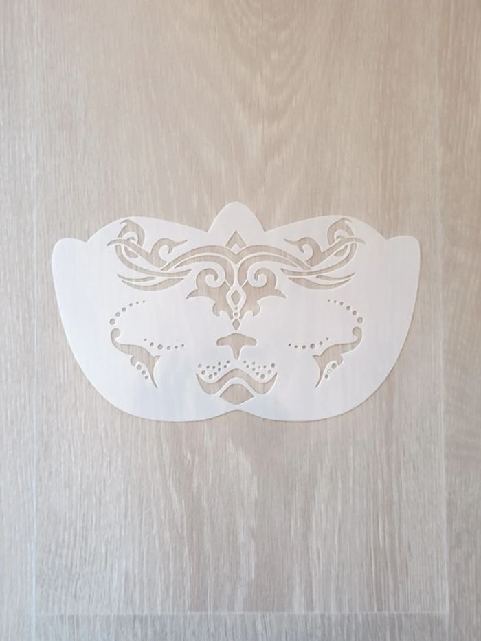 Masque pochoir enfant - photo numéro 2