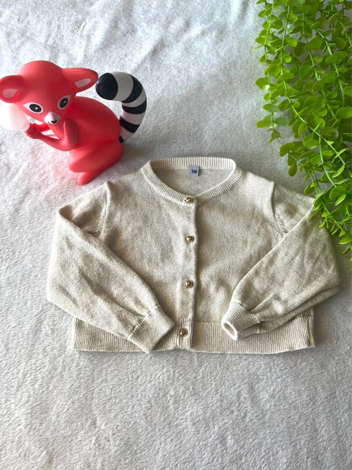 Tres beau gilet à longue manche bébé fille