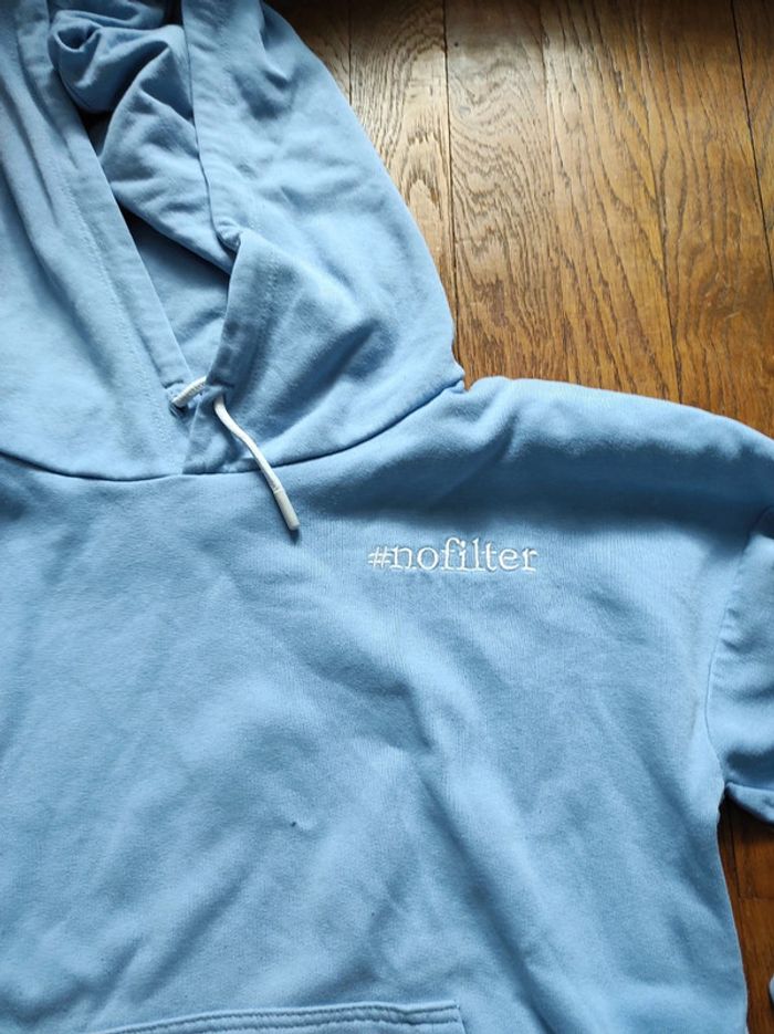 Sweat bleu - photo numéro 2