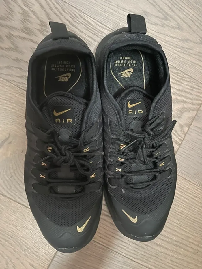 Baskets Nike Noires - photo numéro 2