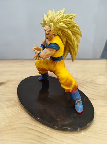 Figurine son goku ssj3