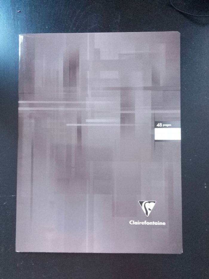 Cahier 24 x 32 - 48 pages - gris - grands carreaux