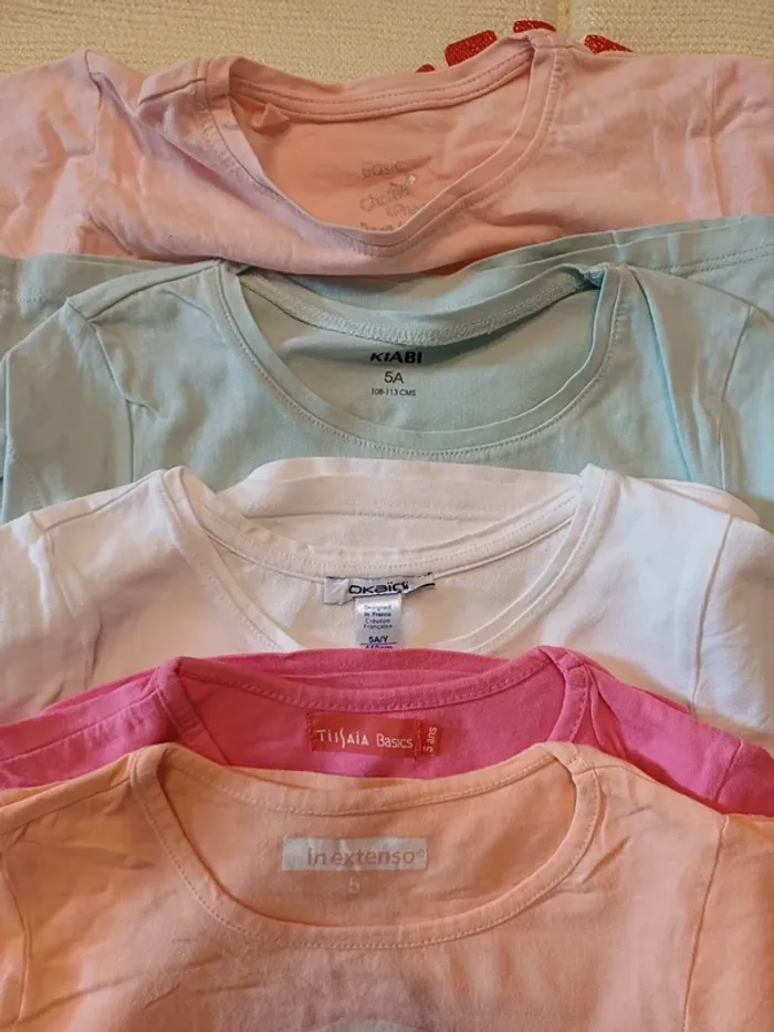 Lot t-shirts 5 ans - photo numéro 15