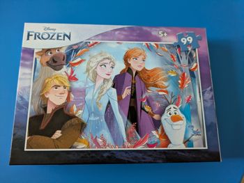 Puzzle  Disney Reine des neiges NEUF