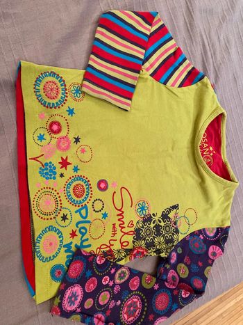 Très beau pull 3 a 4 ans