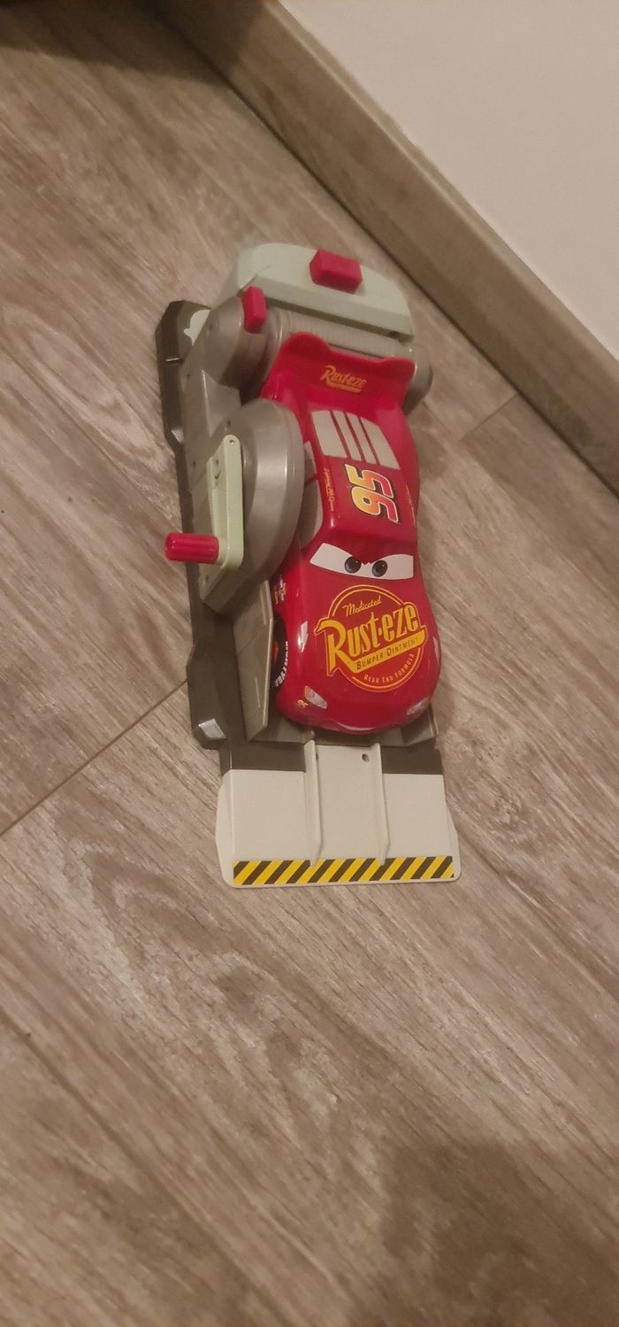 Lanceur cars