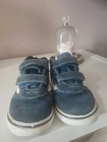 Van's