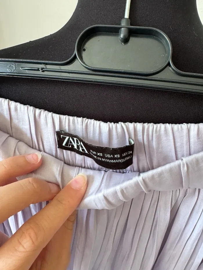 Pantalon fluide large lila Zara - photo numéro 3