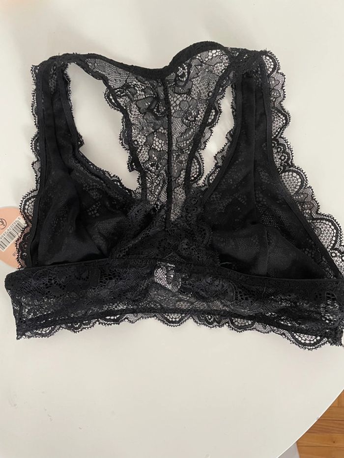 Brassière en dentelle noire 90B - photo numéro 2