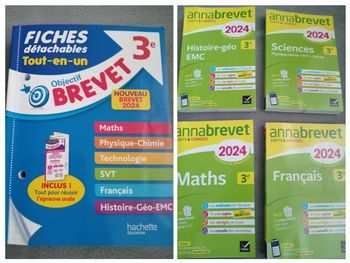 Lot de 5 manuels 4 annales de brevet + 1 livre avec les fiches détachables
