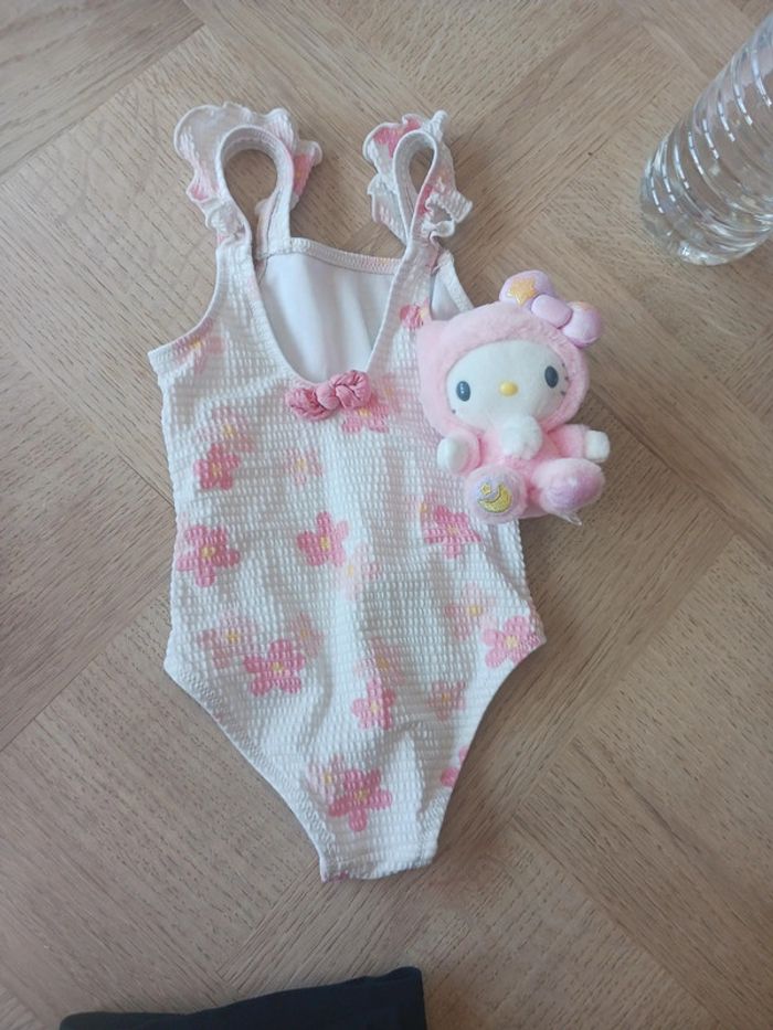 Maillot de bain Bébé fille 18mois Neuf - photo numéro 3