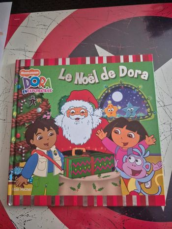 Livre Le Noël de Dora
