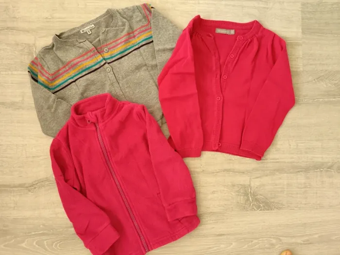 Lot de 3 gilets 4 ans