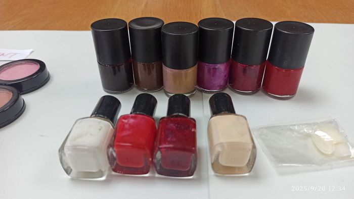 Maquillage Hs pour poupée ou loisirs creatif - photo numéro 4