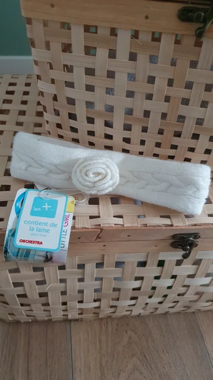 Bandeau en laine avec rose