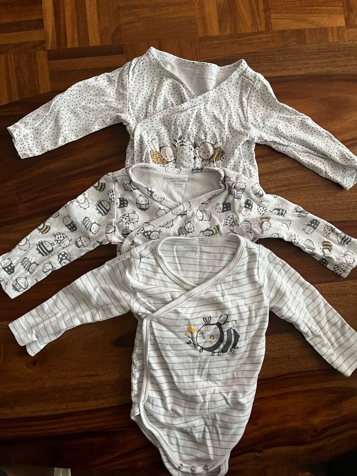 Lot de 3 bodies croisés Du Pareil Au Meme