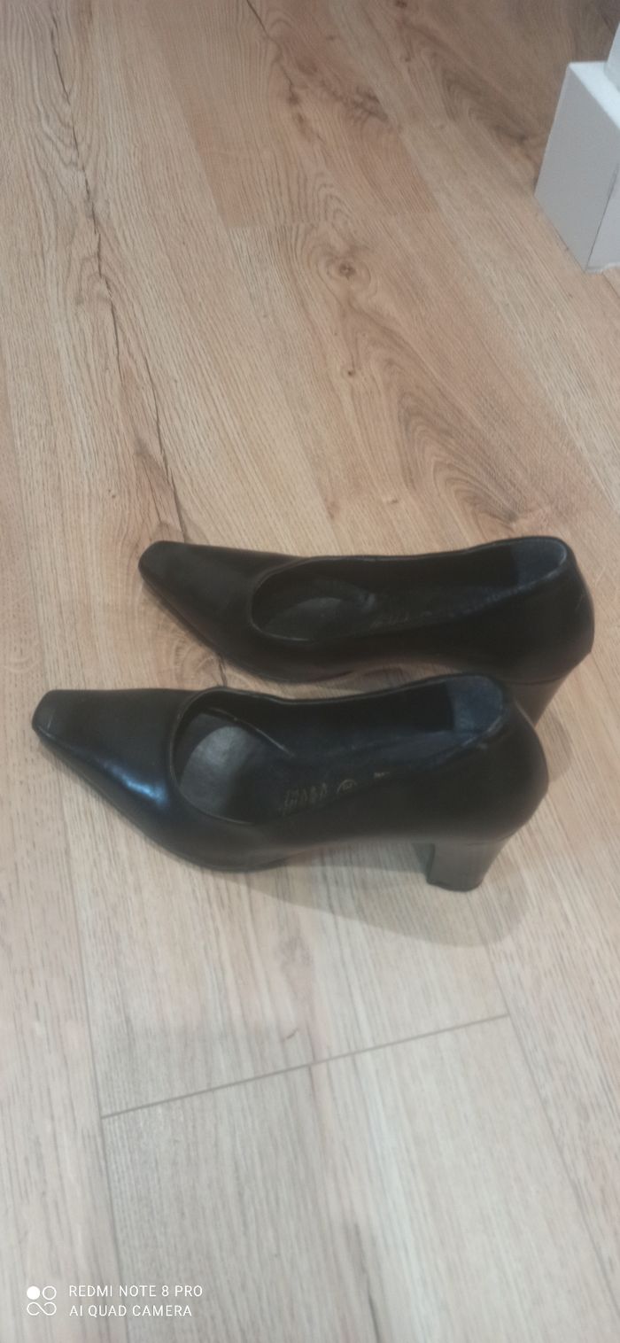 Chaussures P. 39 - photo numéro 2