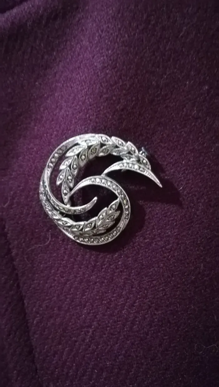broche vintage en marcassite