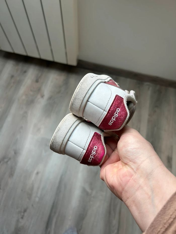 Basket - Adidas - pointure 26 - photo numéro 6