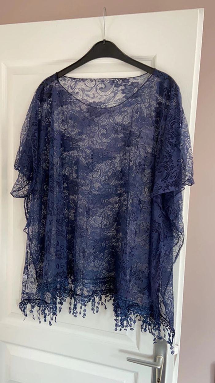 Haut bleu marine