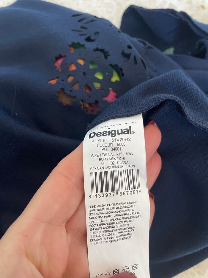 Robe desigual neuve M - photo numéro 4